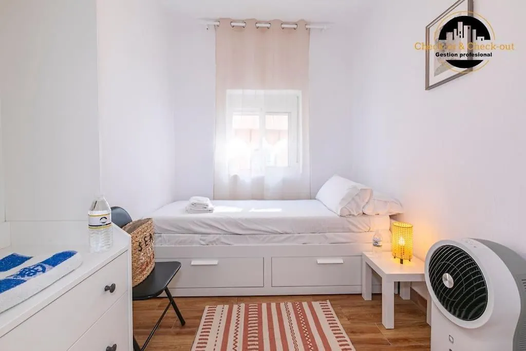 公寓 Apartamento El Ancla 埃斯特波纳 西班牙