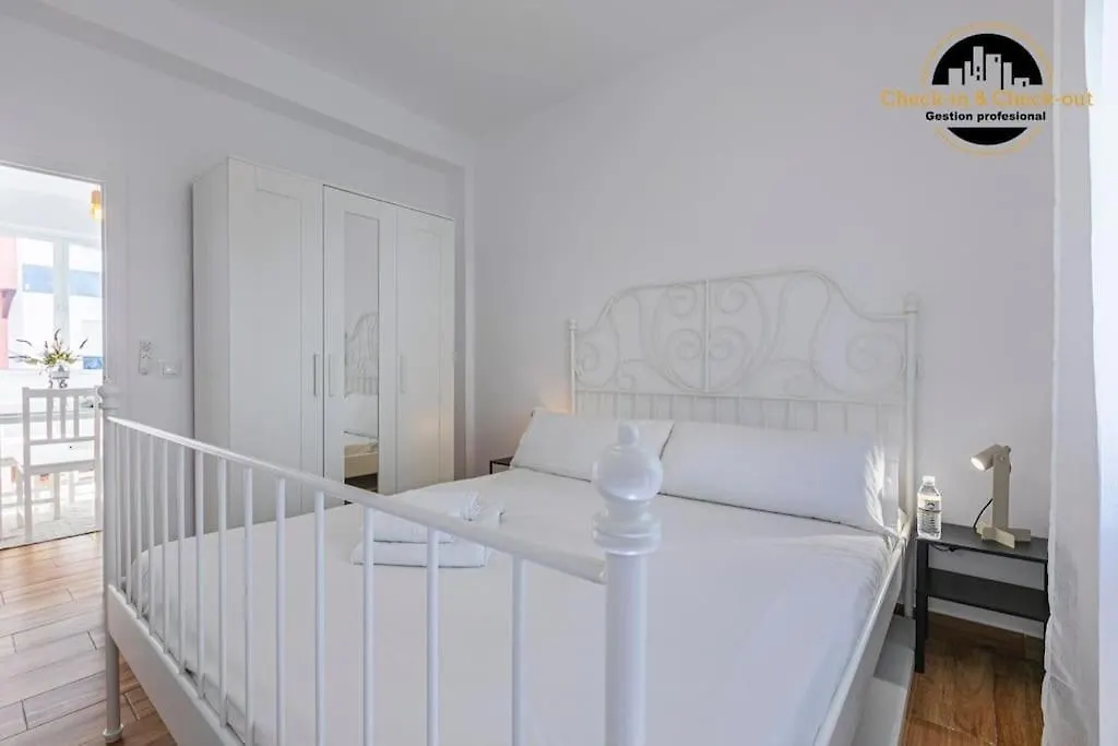 Apartamento El Ancla 埃斯特波纳